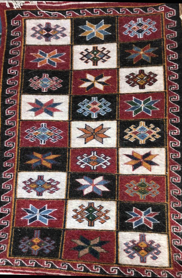 Malek Naz Kilim